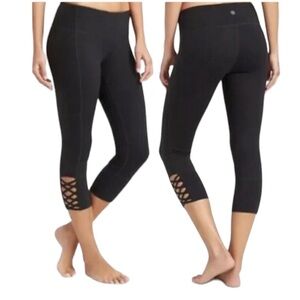 Athleta Leggings Small Capris Black Lattice Mind Over Matter